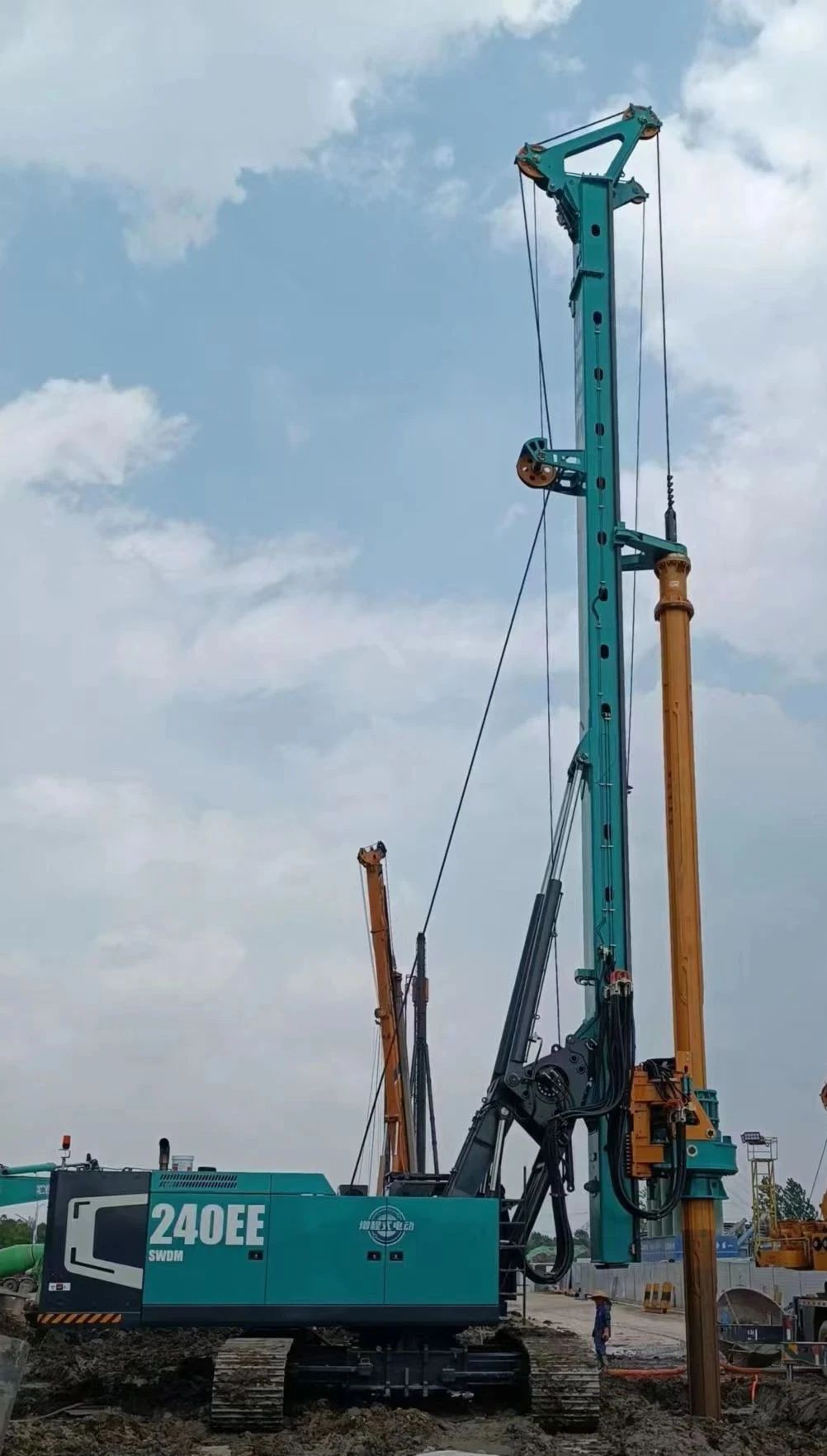 出道即巅峰！九游体育(中国)官方网站智能增程式电动旋挖钻机硬核给“利”