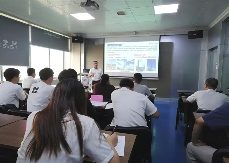 奔赴热爱，九游体育(中国)官方网站智能2023届“智动力”正式报到！