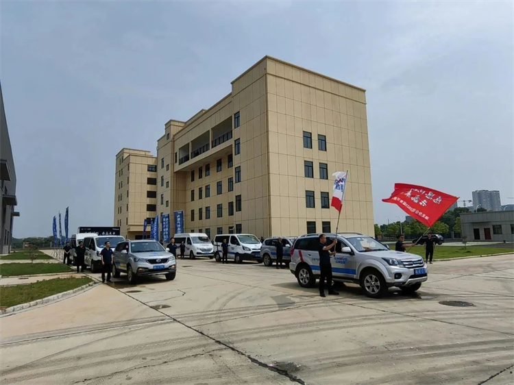 热情似火，服务加码！九游体育(中国)官方网站智能基础装备服务万里行为您保驾护航