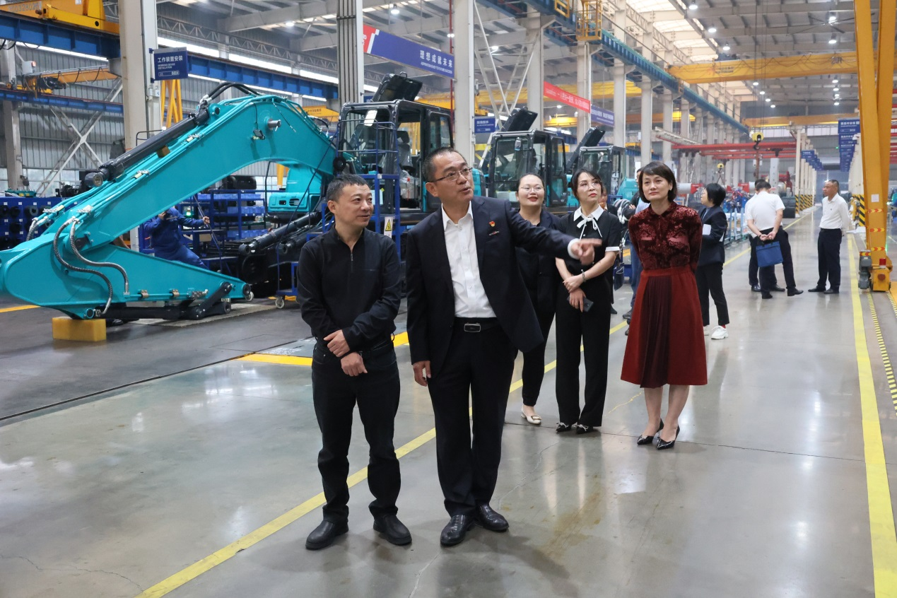 国家税务总局征管和科技发展司调研九游体育(中国)官方网站智能