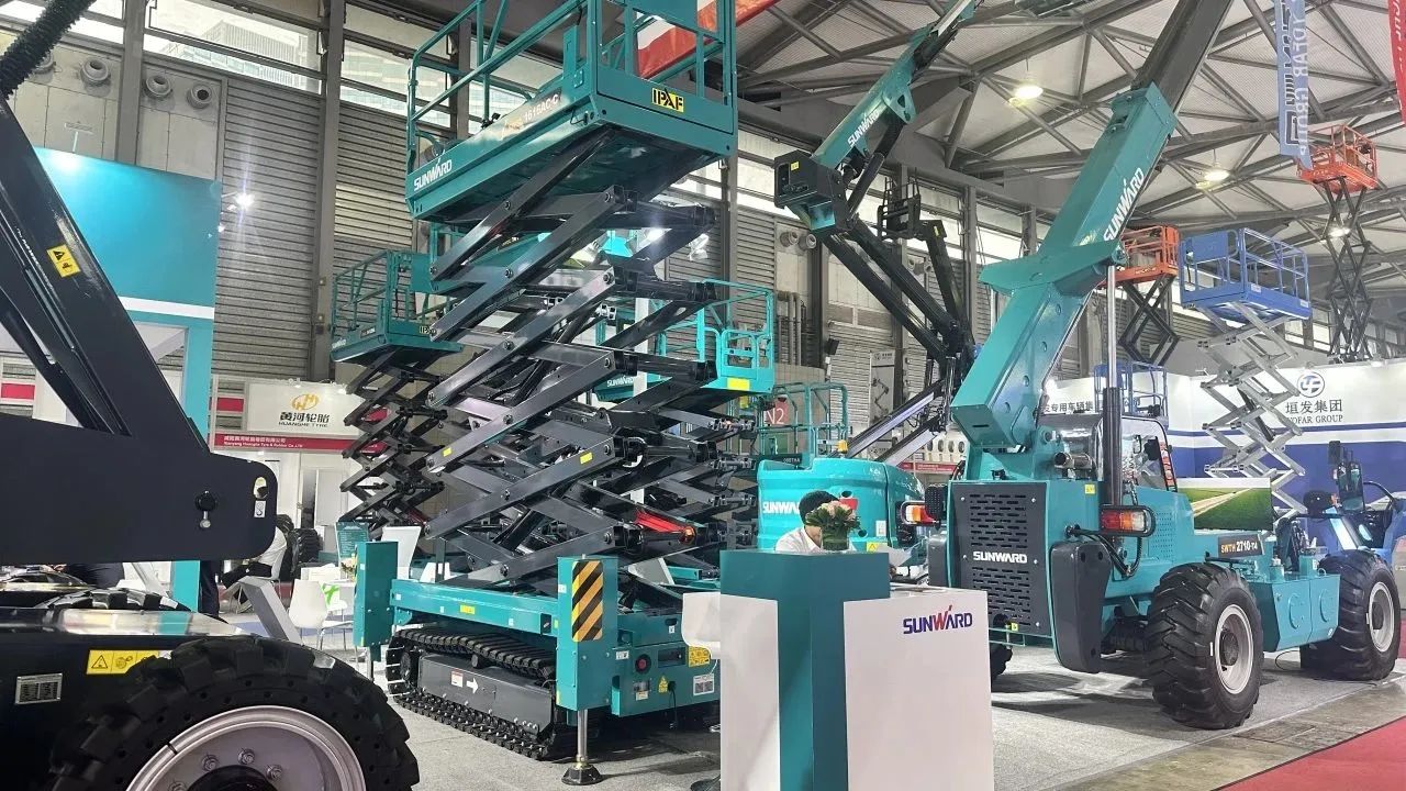 精品出击，闪耀魔都！九游体育(中国)官方网站智能全系列高空机械亮相2023亚洲国际高空展