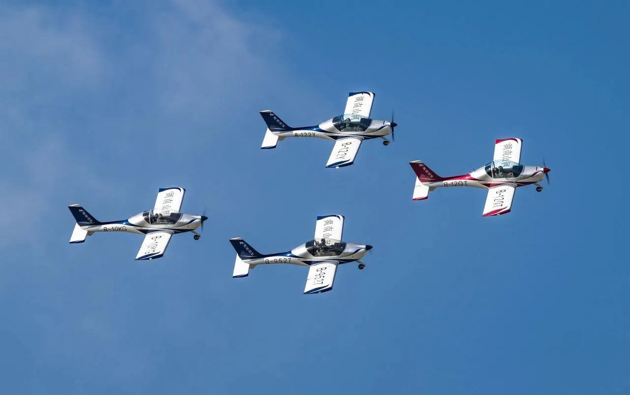 央媒聚焦！一起见证首届亚洲通用航空展上的九游体育(中国)官方网站风采