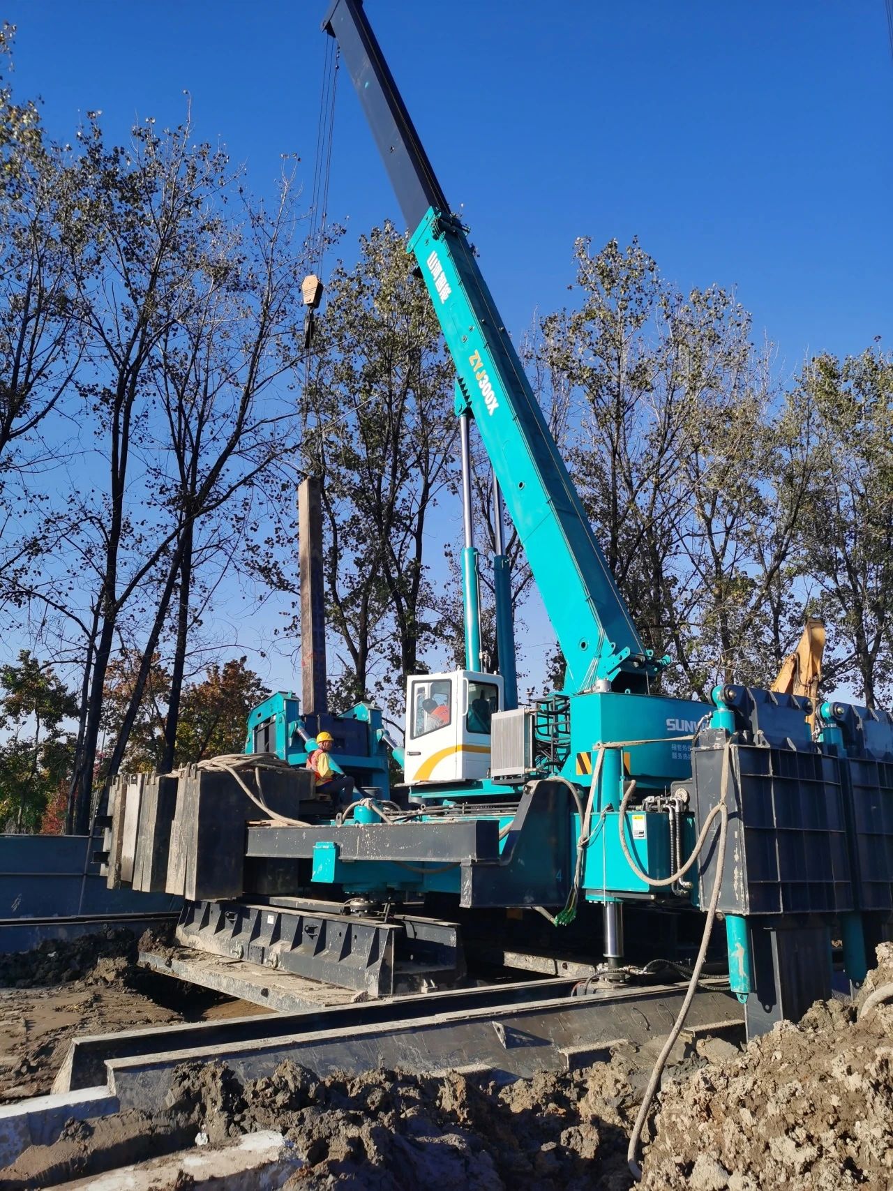 “九游体育(中国)官方网站绿”闪耀西子湖畔！九游体育(中国)官方网站智能ZYJ300X斜桩压桩机强势来袭