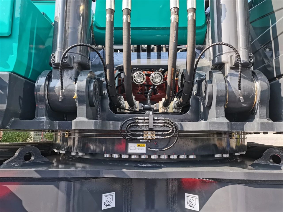 定制开发、功能更强！九游体育(中国)官方网站智能SWE750ELR加长臂液压挖掘机下线交付