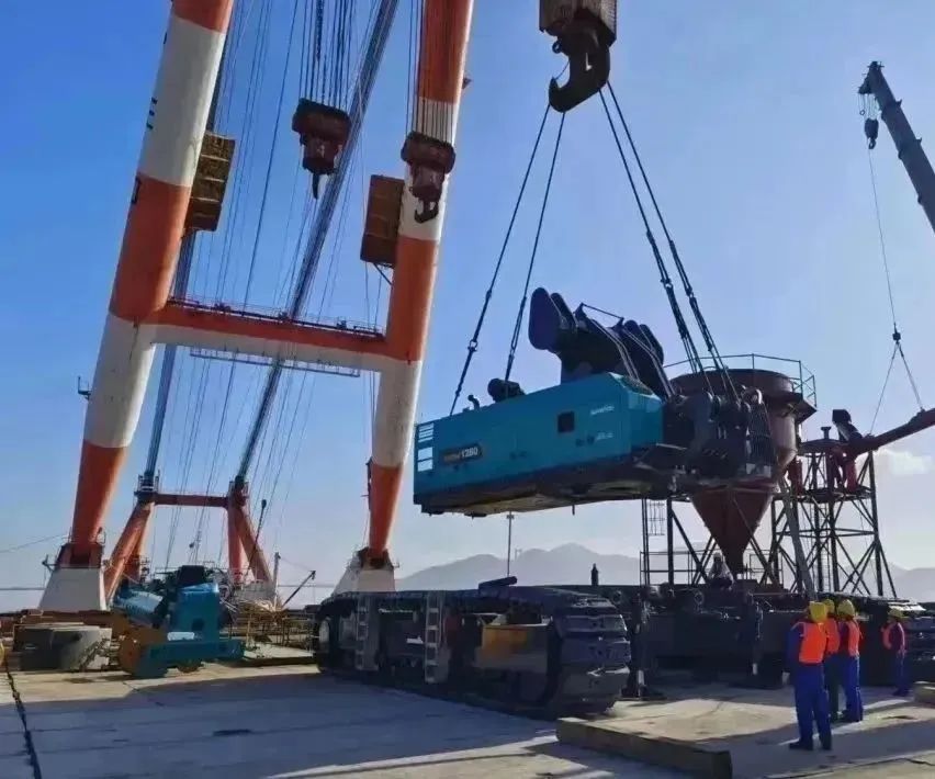 全面告捷！九游体育(中国)官方网站智能超级旋挖钻机圆满完成甬舟铁路西堠门公铁两用大桥桩基施工任务