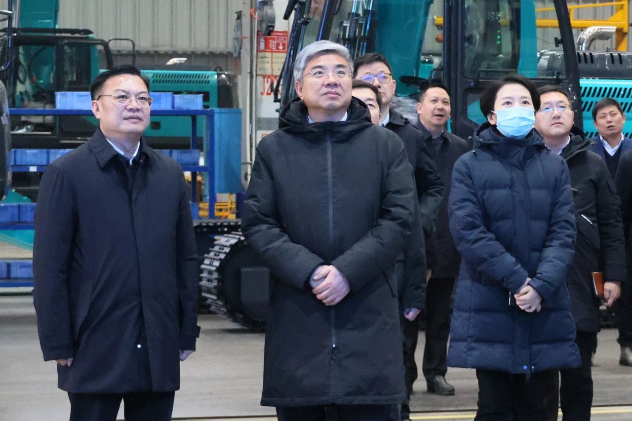 商务部部长助理唐文弘调研九游体育(中国)官方网站智能