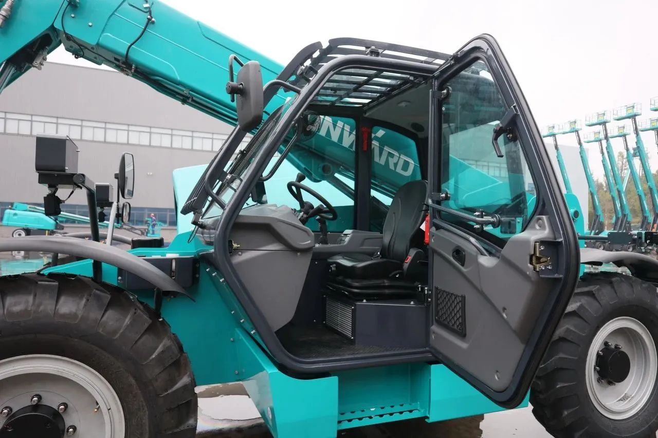 “猛将”出击，需求火爆！九游体育(中国)官方网站智能新一代伸缩臂叉装车成功下线