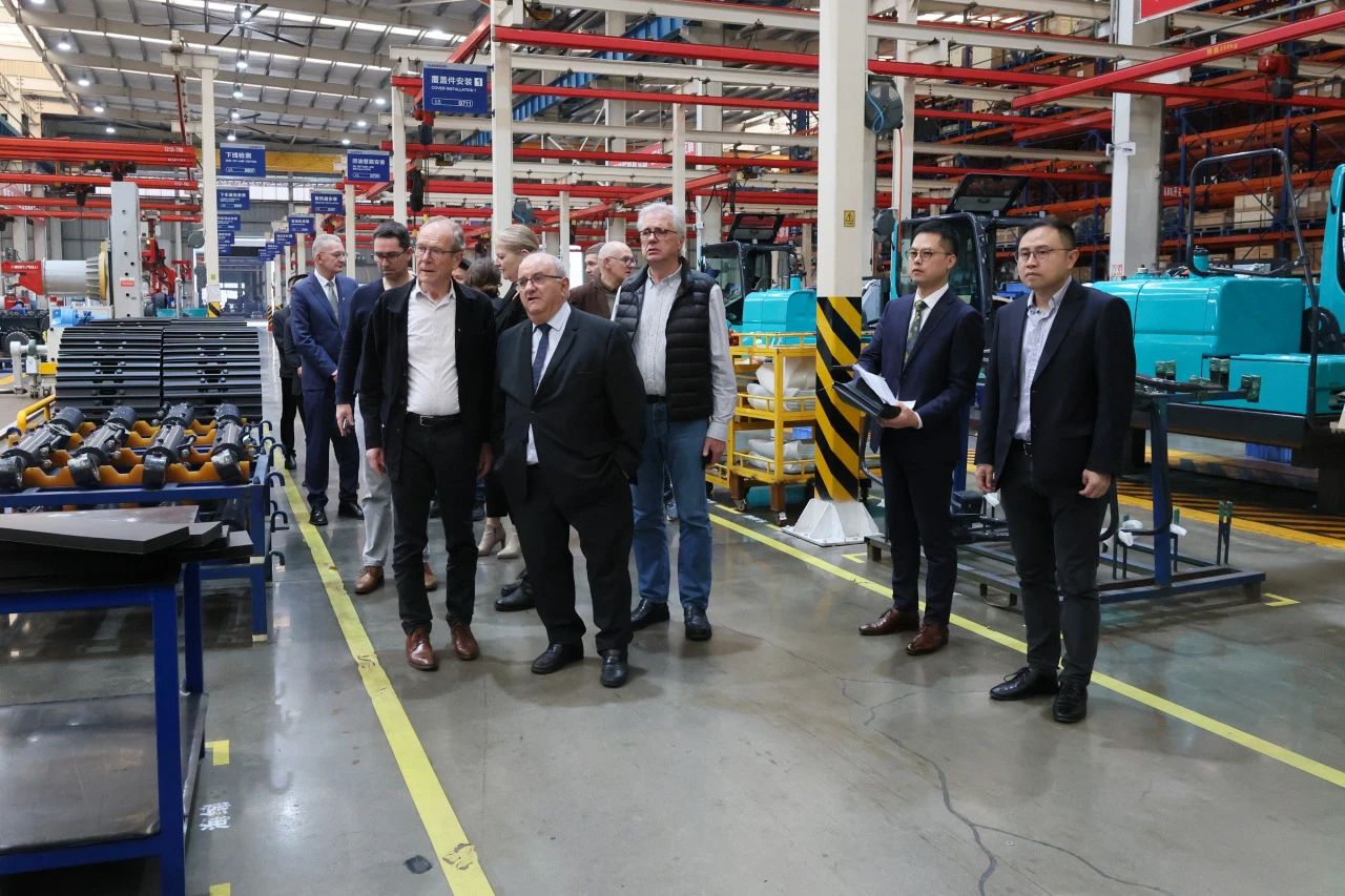 蒙达尔纪市代表团一行考察九游体育(中国)官方网站智能