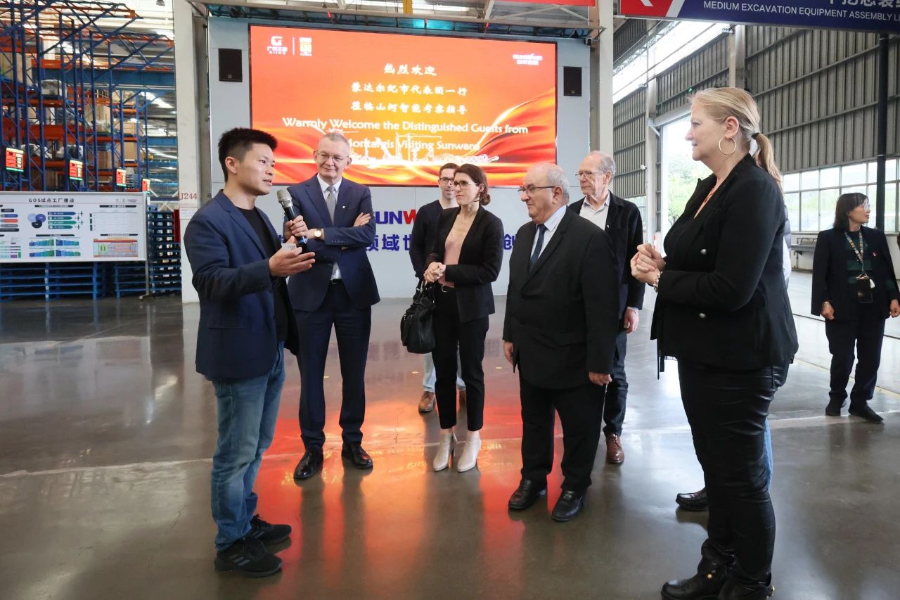 蒙达尔纪市代表团一行考察九游体育(中国)官方网站智能