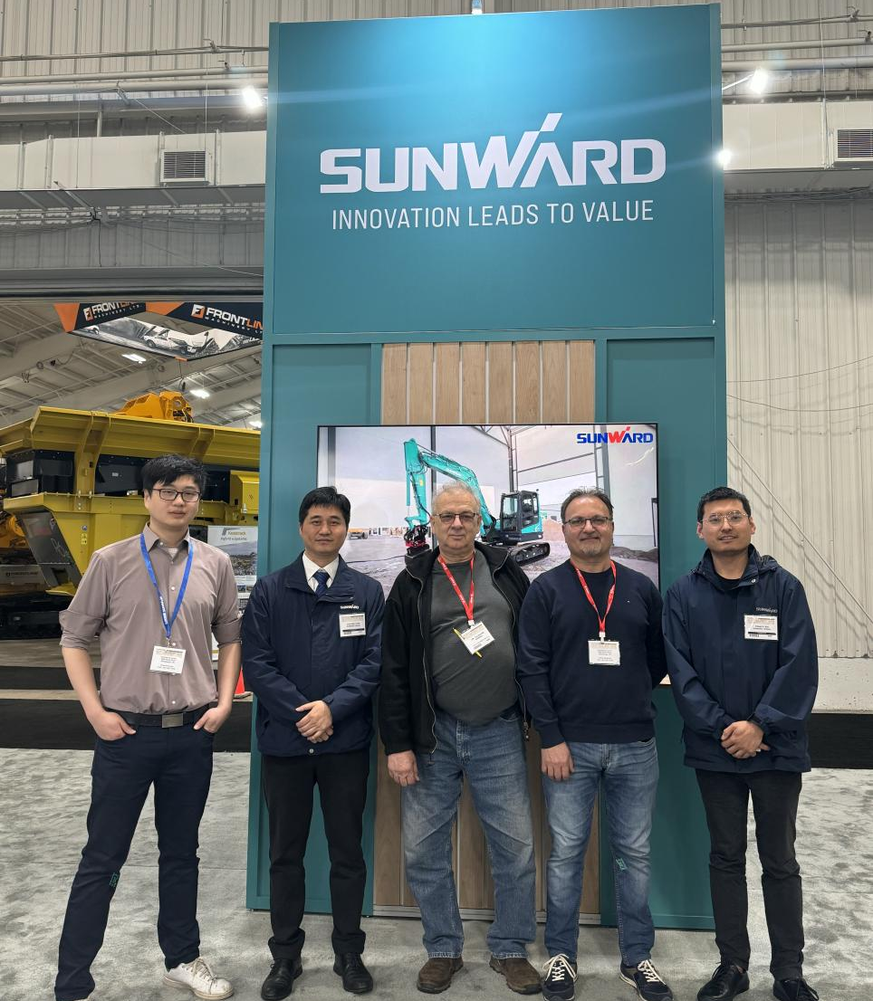 九游体育(中国)官方网站智能亮相加拿大最大重型设备展