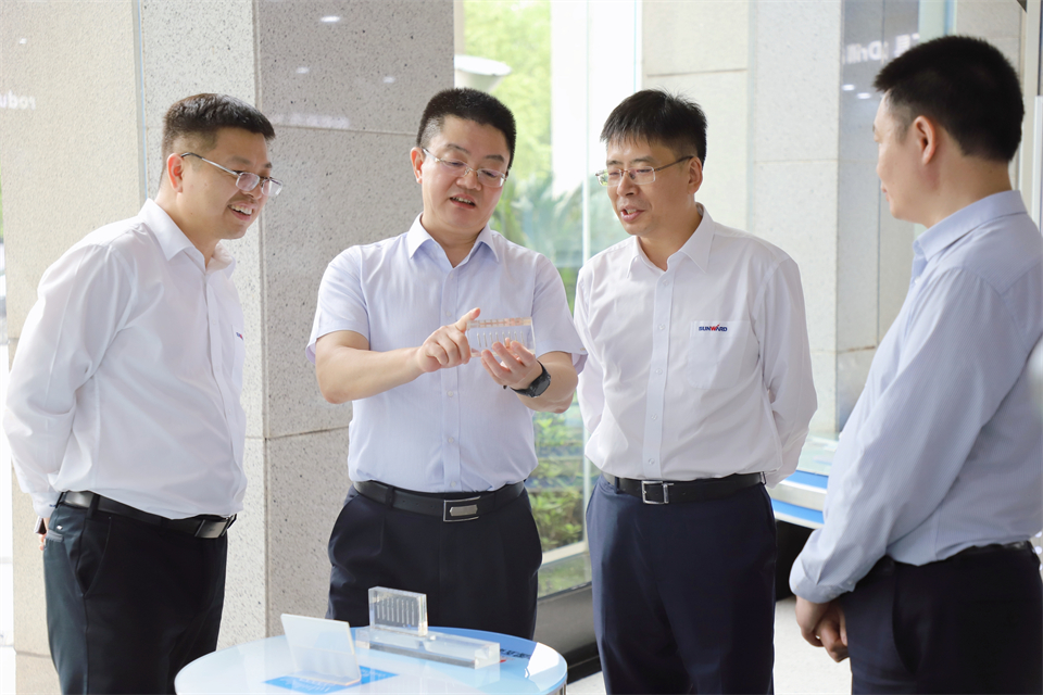 “双向奔赴 合作共赢”九游体育(中国)官方网站智能与中钨高新签订战略合作协议