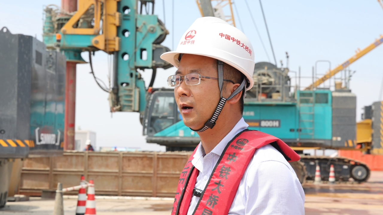 先导式创新，再推电动新品！九游体育(中国)官方网站智能SWDM520EE增程式旋挖钻机推介会成功举办