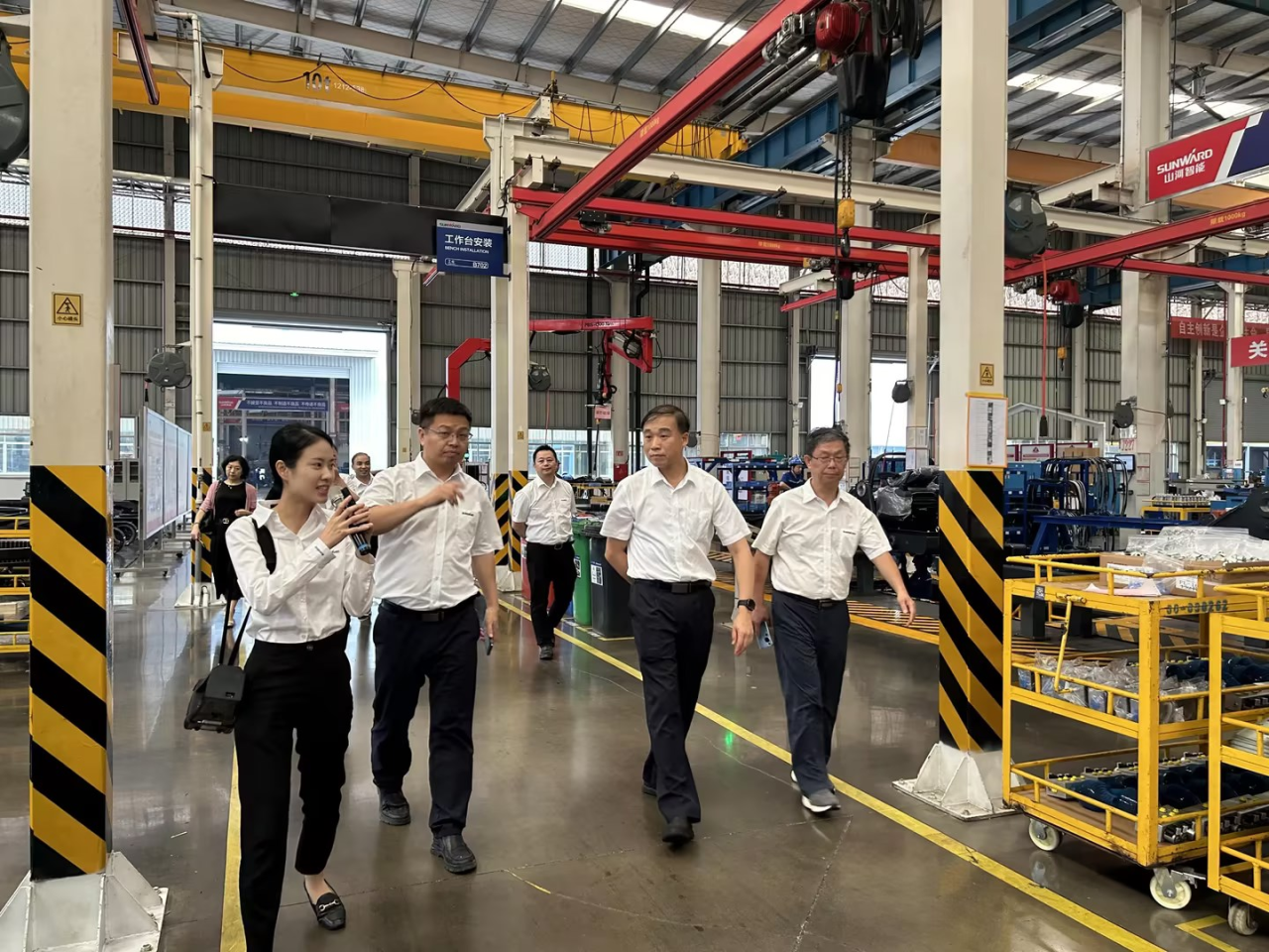 深化交流合作！广州港李明忠副总经理率队莅临九游体育(中国)官方网站智能考察交流！