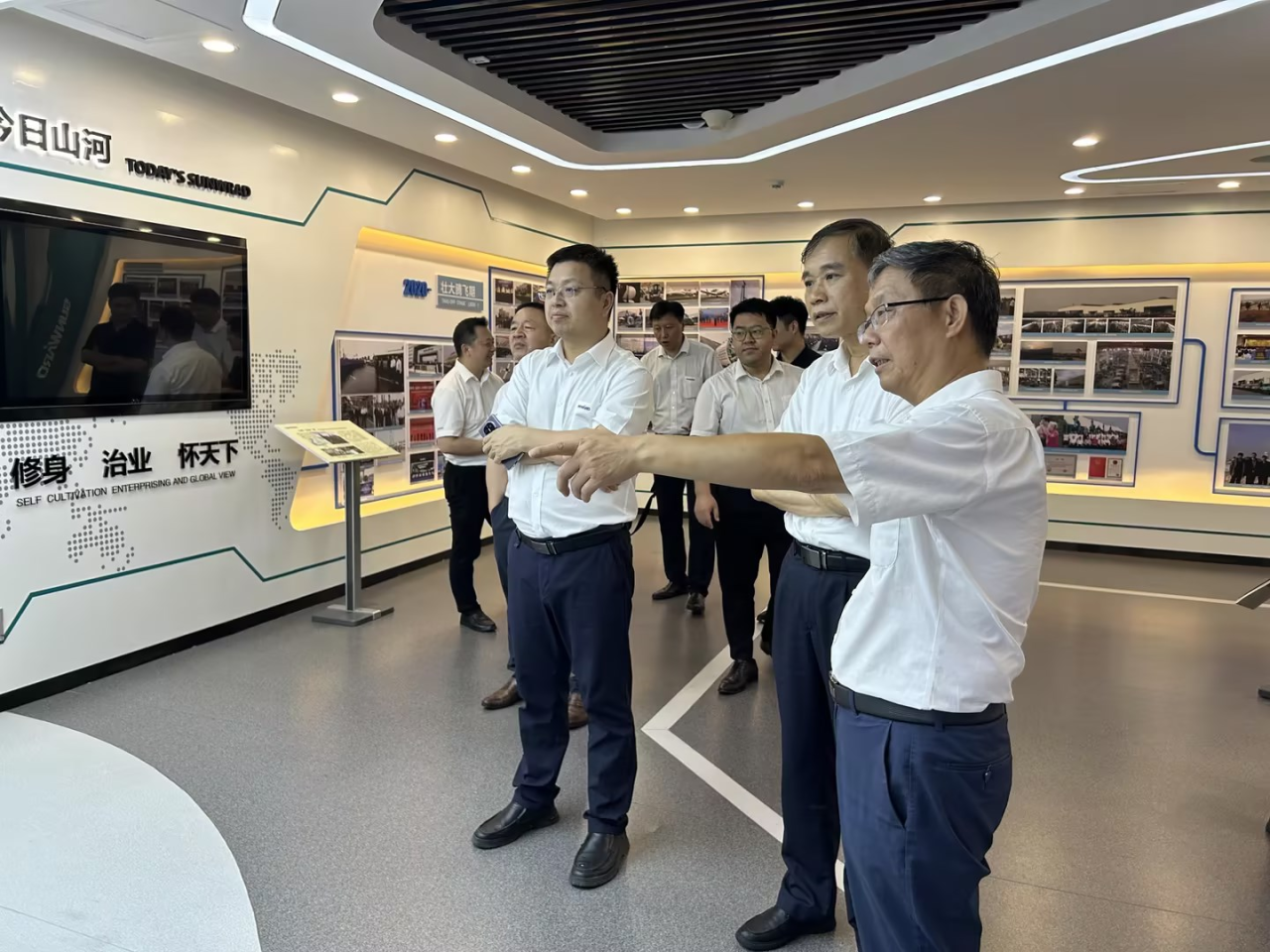 深化交流合作！广州港李明忠副总经理率队莅临九游体育(中国)官方网站智能考察交流！