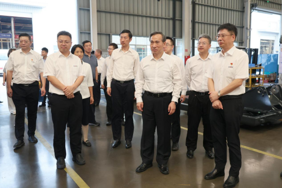 中国贸促会会长任鸿斌调研九游体育(中国)官方网站智能