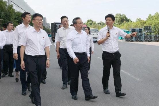 中国贸促会会长任鸿斌调研九游体育(中国)官方网站智能