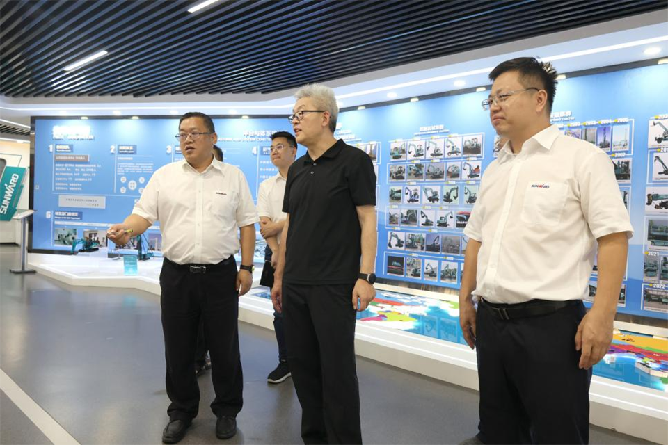 中国五矿工会主席、职工董事张晔到九游体育(中国)官方网站智能调研交流