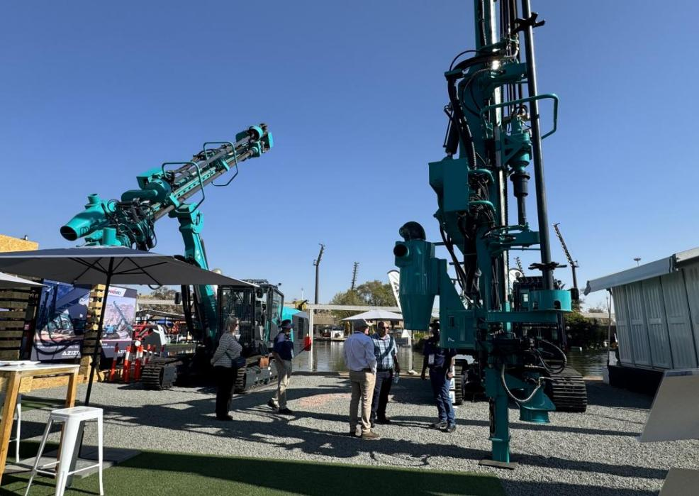 跨越山海，重器远航！九游体育(中国)官方网站智能亮相南非最大矿业展会