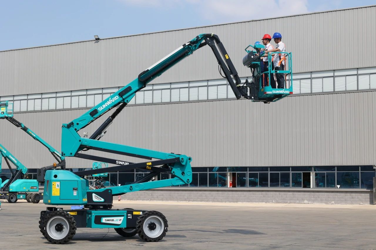 高可靠、高安全、高性能！九游体育(中国)官方网站智能新一代P系列电动臂式高空作业平台成功下线