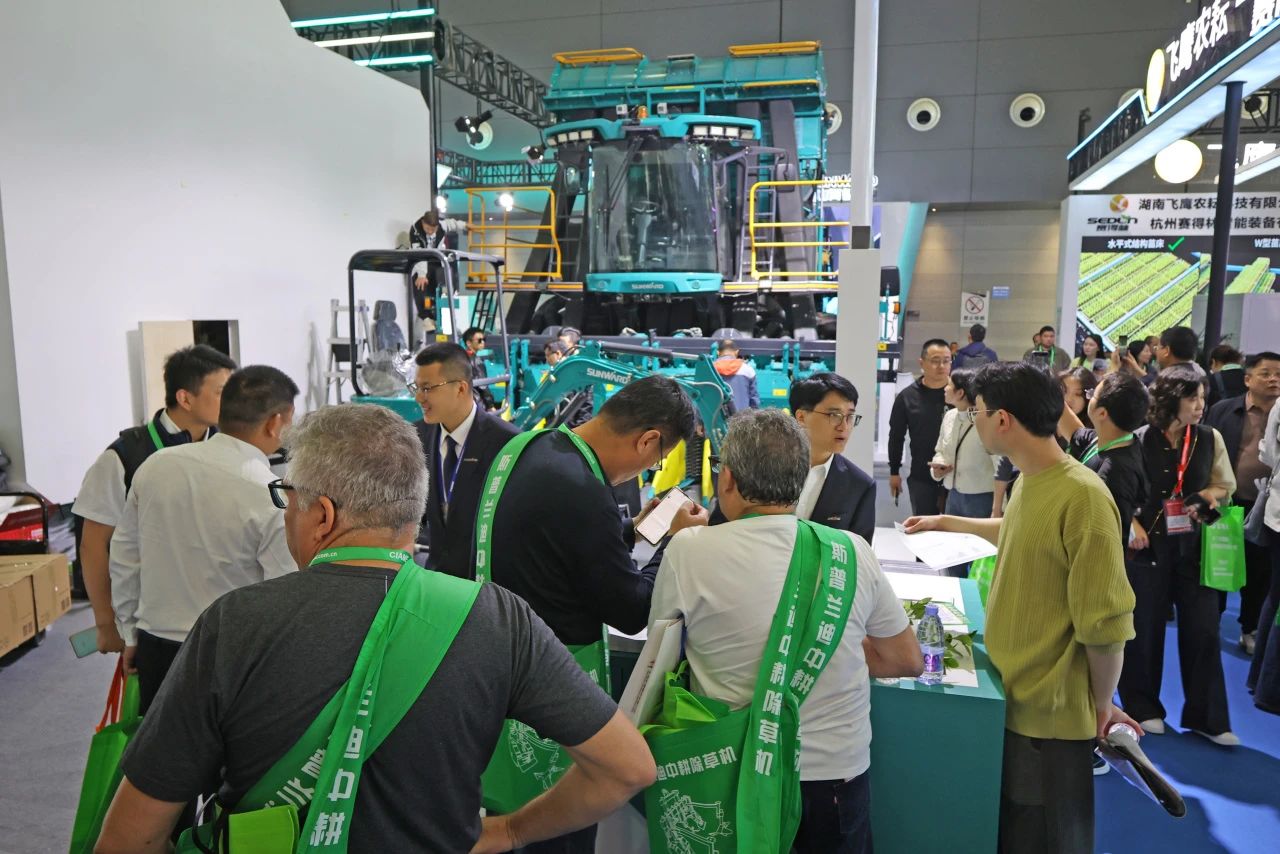 聚焦智能化、无人化！九游体育(中国)官方网站智能携多款产品亮相2024中国国际农业机械展