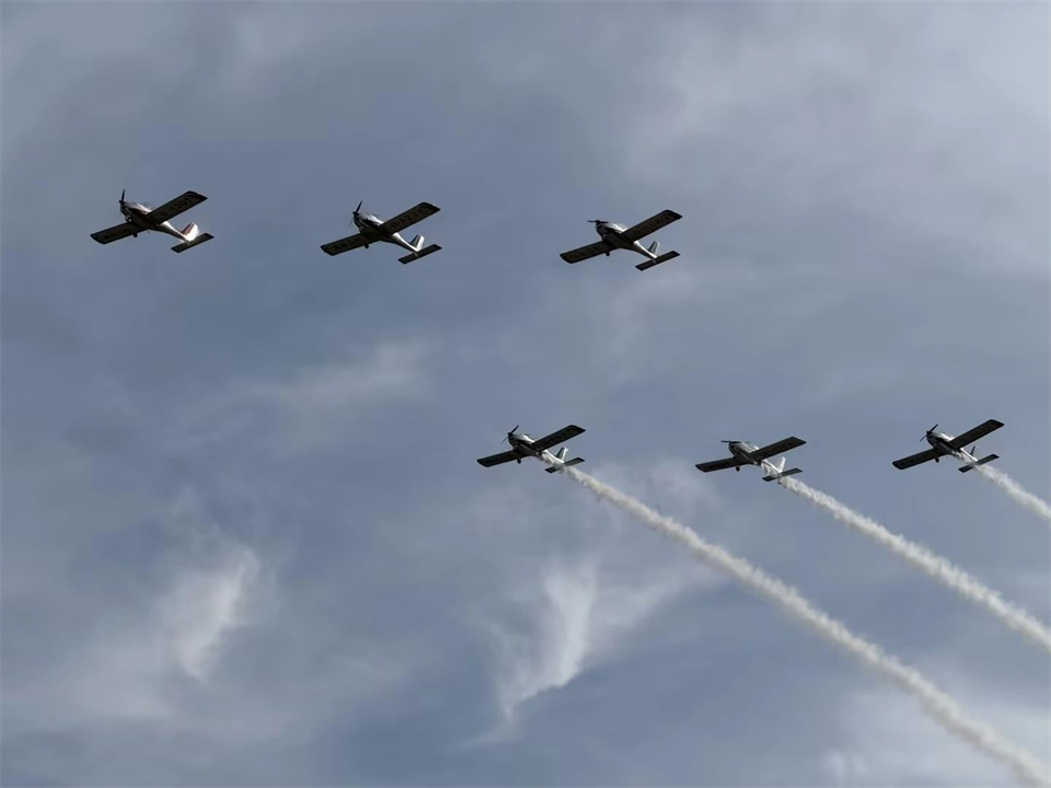 十年织得九游体育(中国)官方网站秀，践行初心创未来！九游体育(中国)官方网站飞行表演队成立10周年庆典活动隆重举行