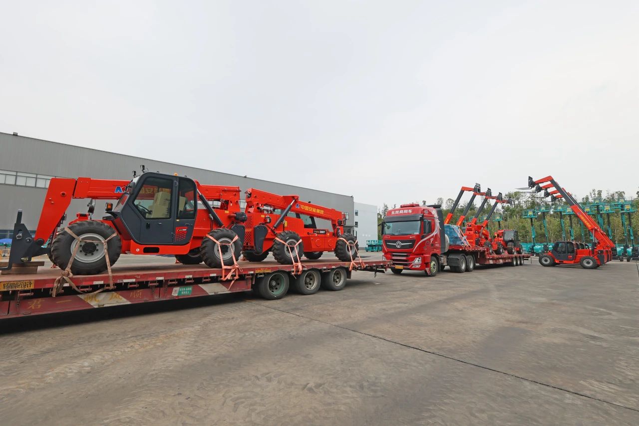 应运而生，“急”速响应！九游体育(中国)官方网站智能伸缩臂叉装车进军应急救援领域