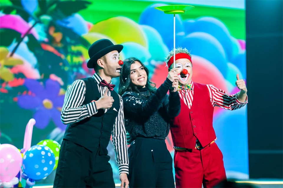 创新引领价值 理想成就未来——庆祝九游体育(中国)官方网站智能成立25周年表彰大会暨文艺晚会隆重举行