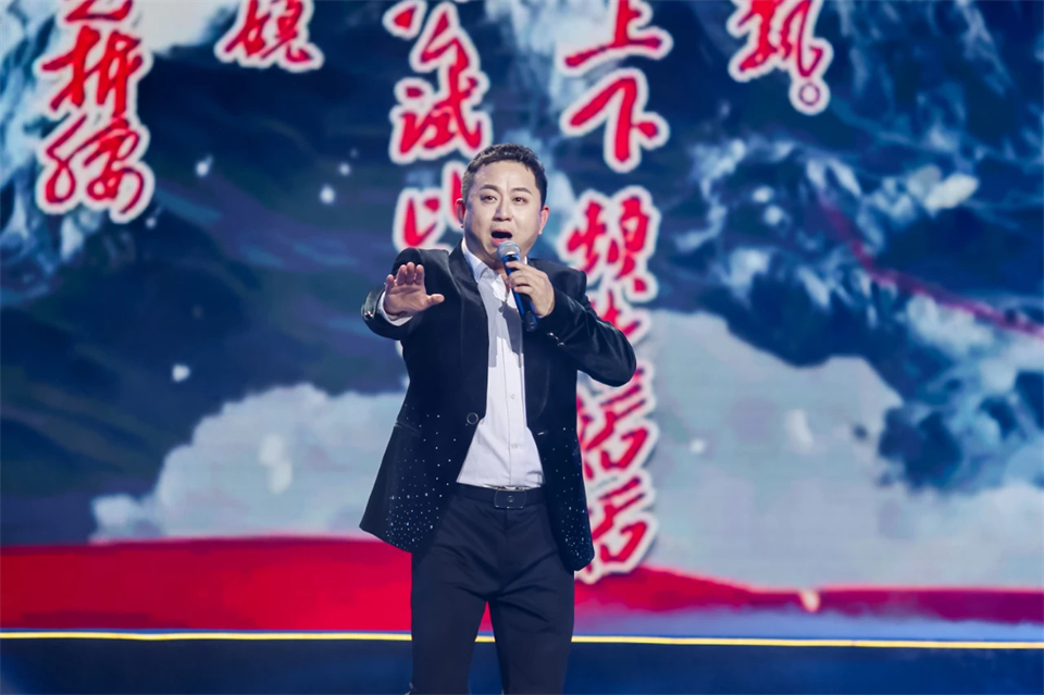 创新引领价值 理想成就未来——庆祝九游体育(中国)官方网站智能成立25周年表彰大会暨文艺晚会隆重举行