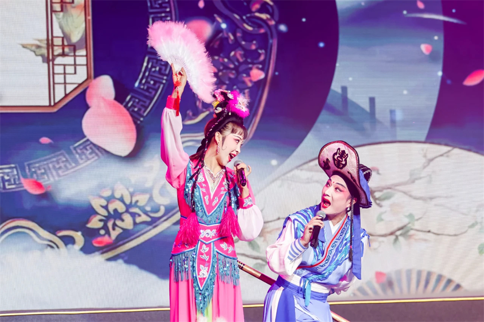 创新引领价值 理想成就未来——庆祝九游体育(中国)官方网站智能成立25周年表彰大会暨文艺晚会隆重举行