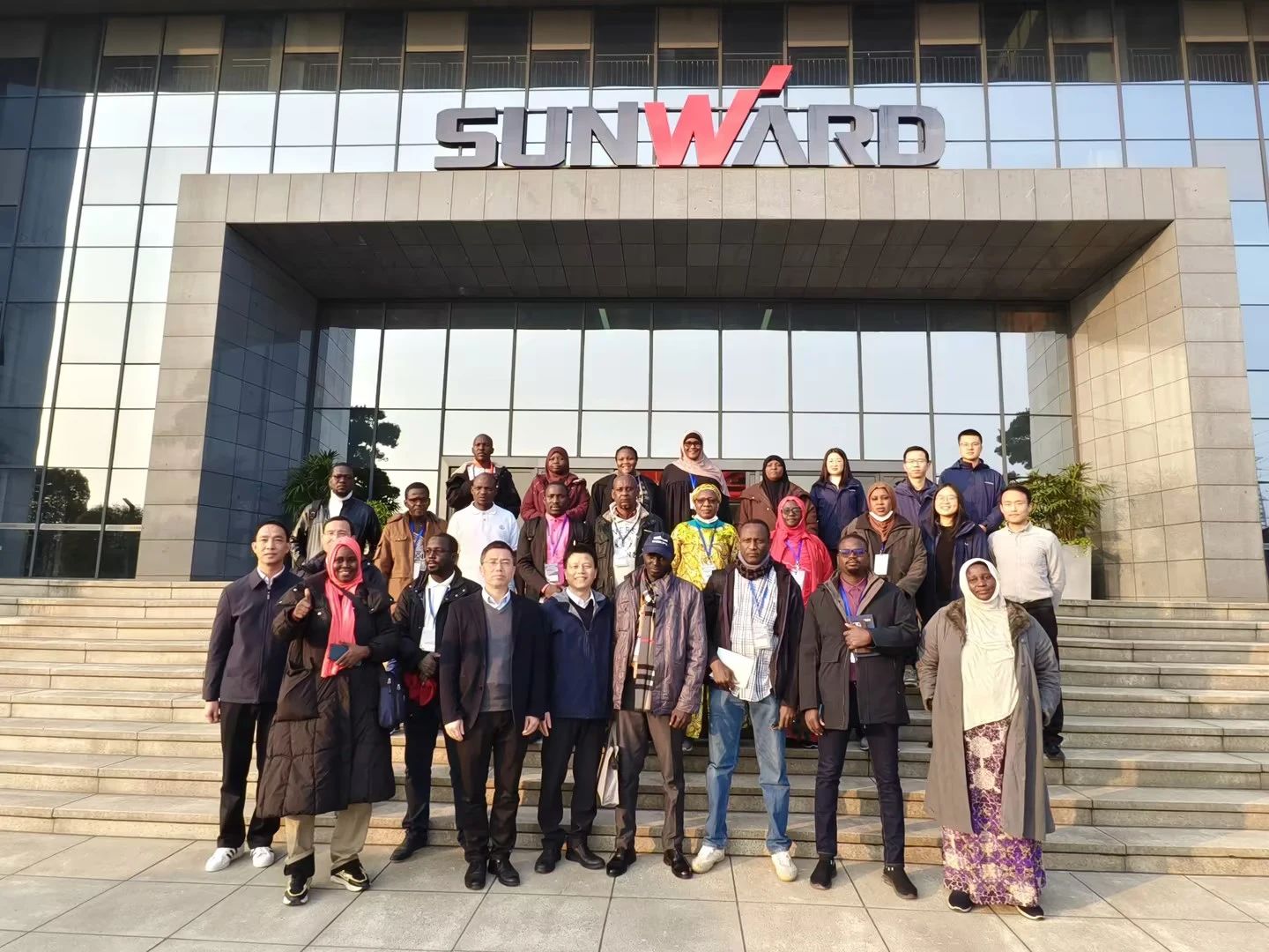 尼日尔农业管理和技术研修班调研九游体育(中国)官方网站智能