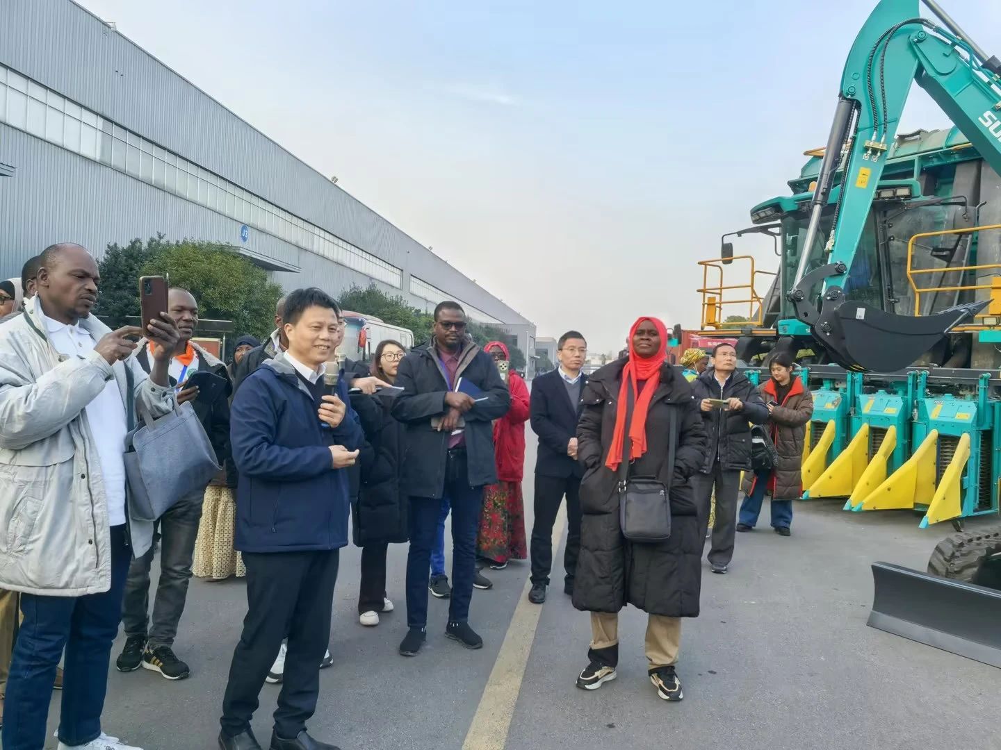 尼日尔农业管理和技术研修班调研九游体育(中国)官方网站智能