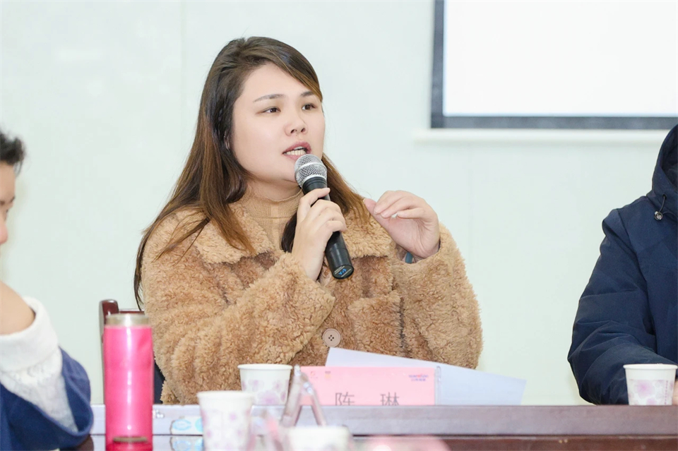 长龙街道、九游体育(中国)官方网站智能召开首届年货盛惠暨送春联文化惠民活动工作会议