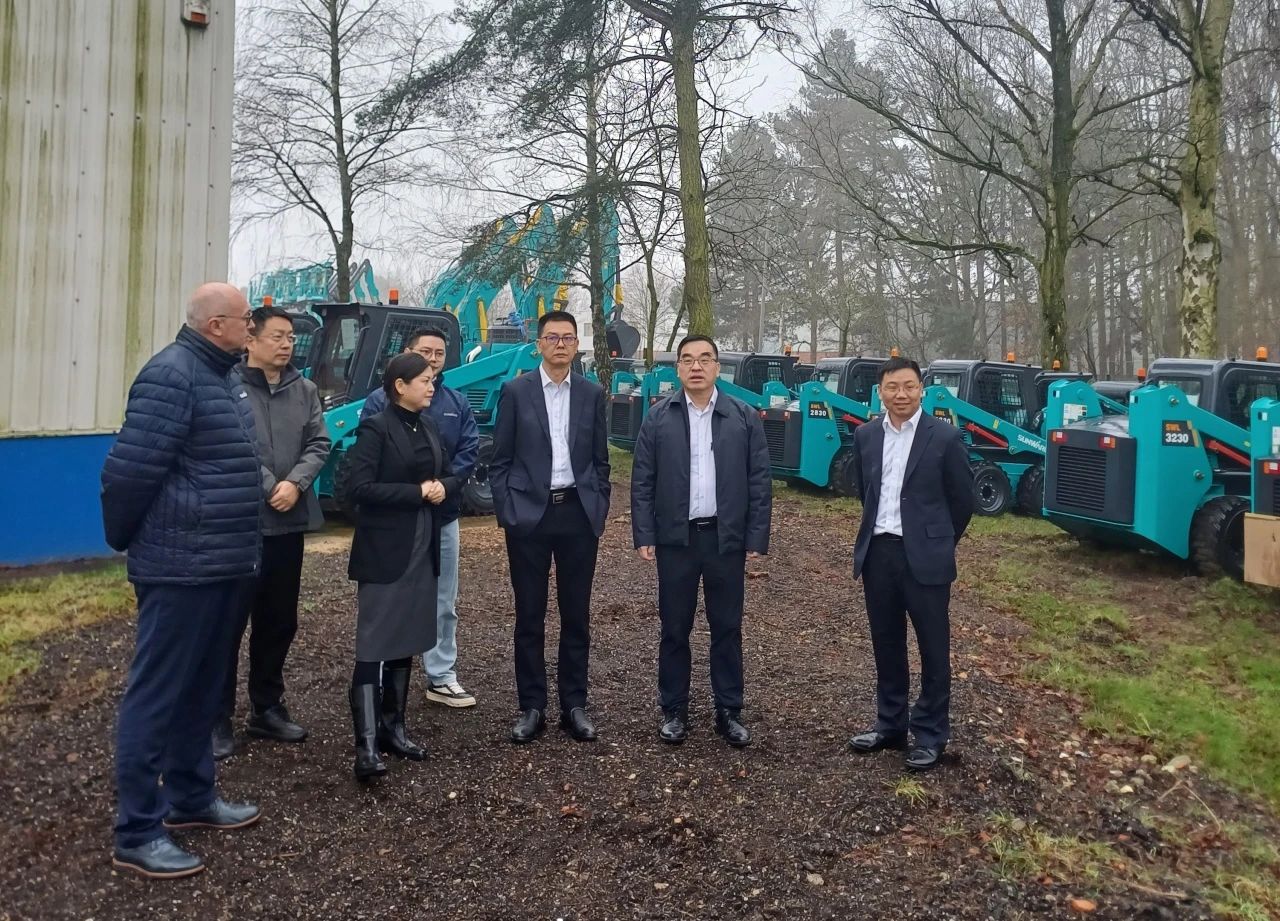 广州工控集团总经理王福铸率队考察九游体育(中国)官方网站智能欧洲子公司