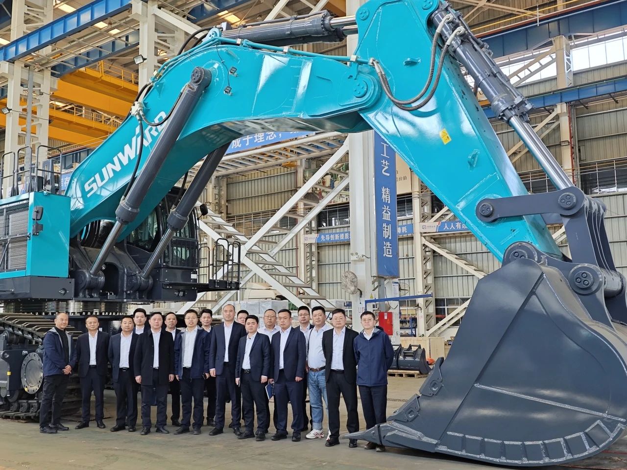 强强联手！九游体育(中国)官方网站智能与湖南楚湘建工集团达成共建矿山生产建设创新联合体共识