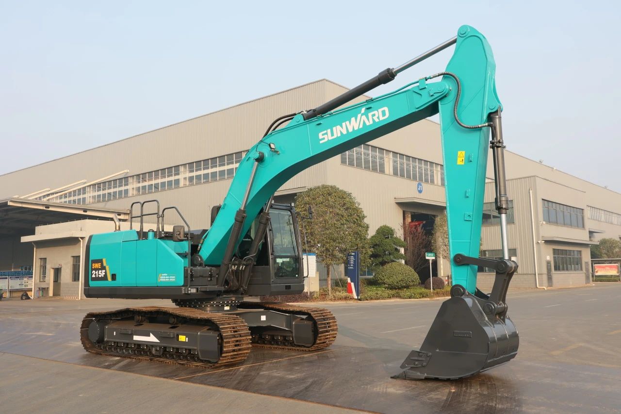 聚焦市场需求，九游体育(中国)官方网站智能三款精品工程液压挖掘机成功下线