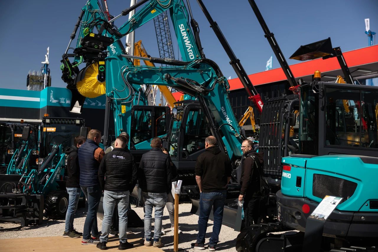 九游体育(中国)官方网站智能董事长付向东：以绿色智造与全球战略解锁中国工程机械的进阶密码