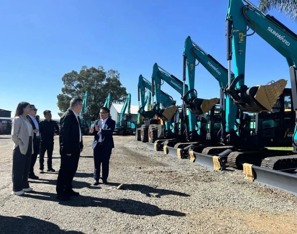 广州工控集团总经理王福铸率队考察九游体育(中国)官方网站智能南非子公司