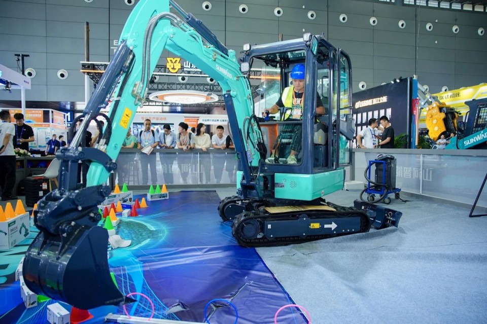 2025 CICEE | 从单一工具迈向多元化解决方案，九游体育(中国)官方网站智能呈现非凡挖掘机风采