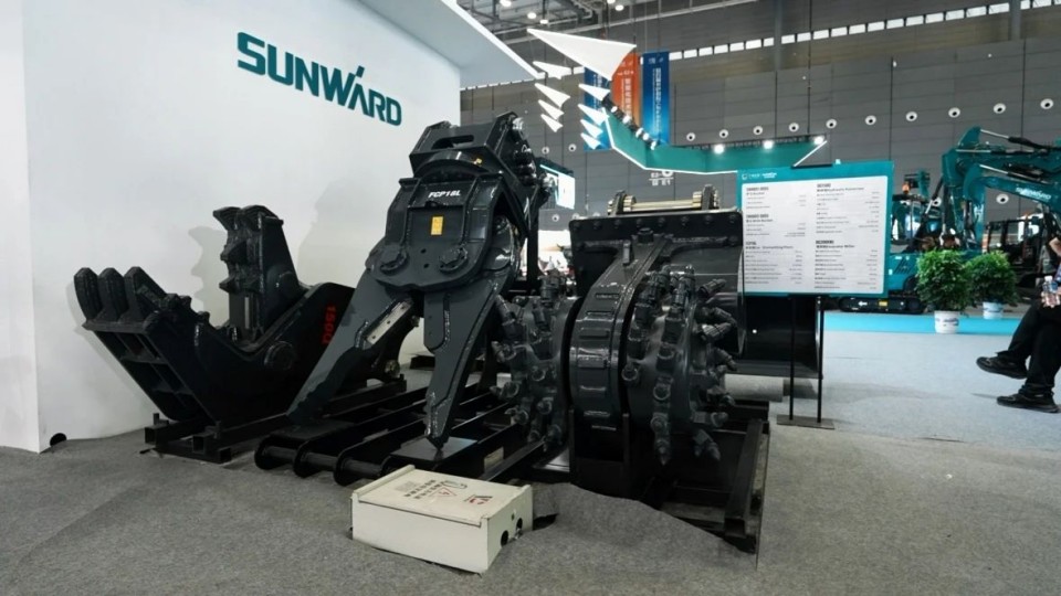 2025 CICEE | 从单一工具迈向多元化解决方案，九游体育(中国)官方网站智能呈现非凡挖掘机风采