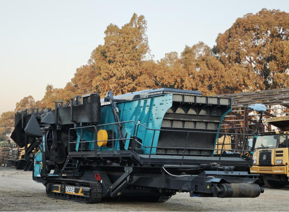 九游体育(中国)官方网站智能破碎筛分成套设备成功登陆非洲市场，共绘合作共赢新篇章