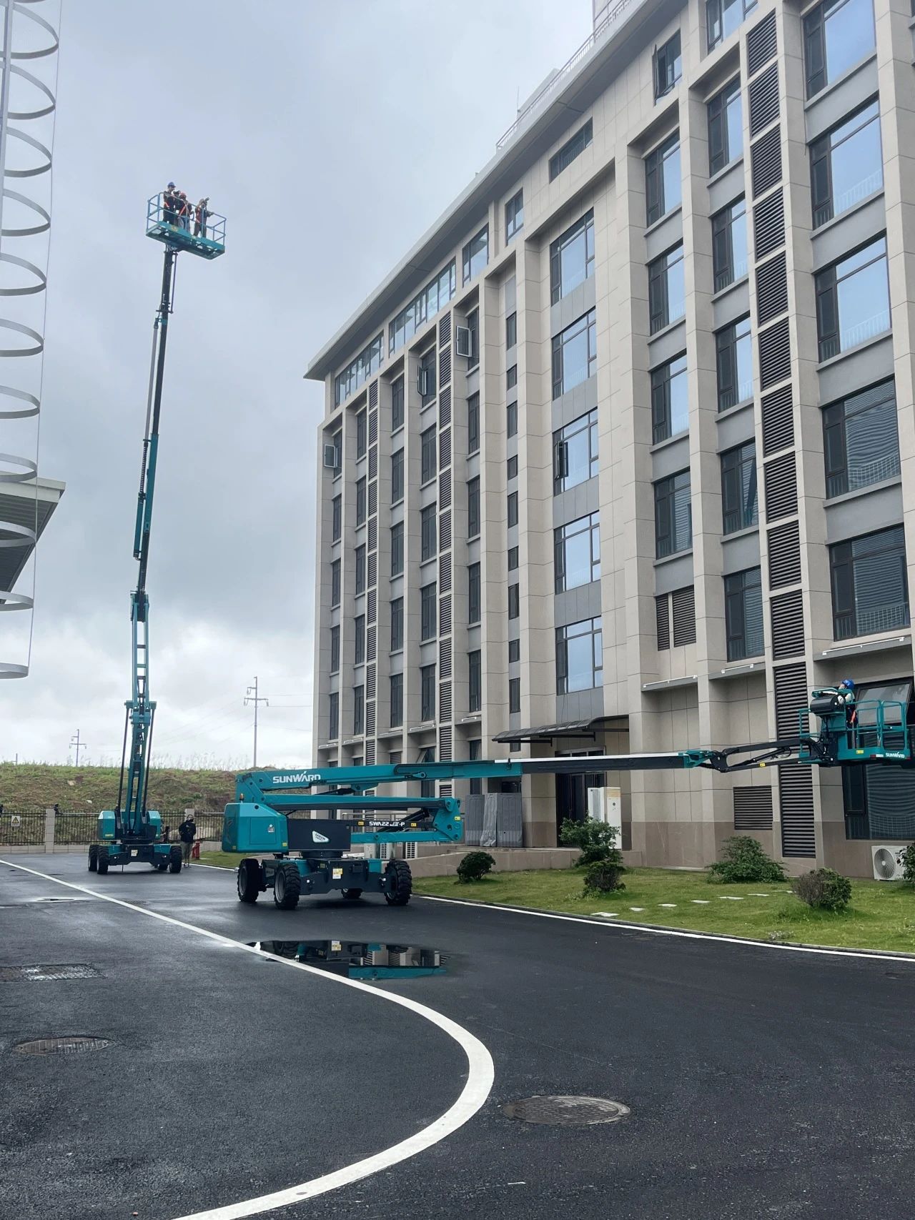 九游体育(中国)官方网站智能高空机械亮相《开始推理吧3》，与明星共赴