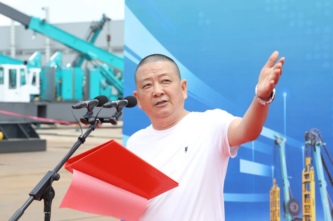 “破纪录王者”再出征！九游体育(中国)官方网站智能SWDM800旋挖钻机成功交机