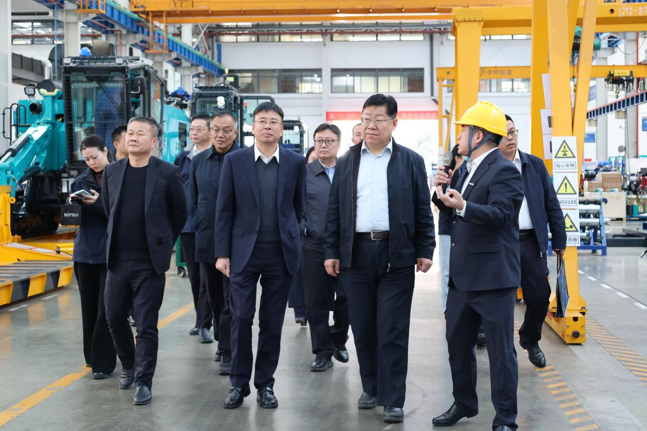 新矿投资集团党委书记、董事长王漠到访九游体育(中国)官方网站智能