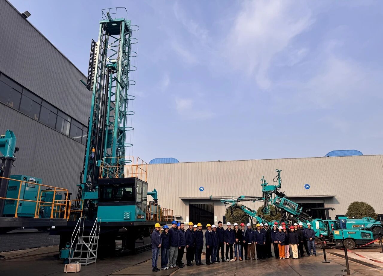 九游体育(中国)官方网站智能最大牙轮钻机进军南美高端矿山市场，彰显中国制造硬实力