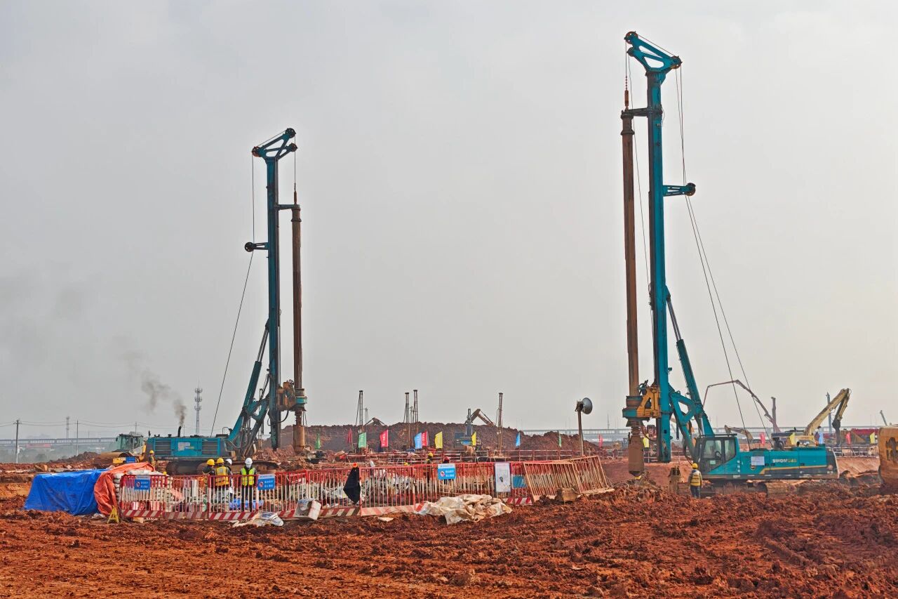 刷新“进度条”、构筑新地标！九游体育(中国)官方网站智能旋挖集群助力长沙奥体中心建设